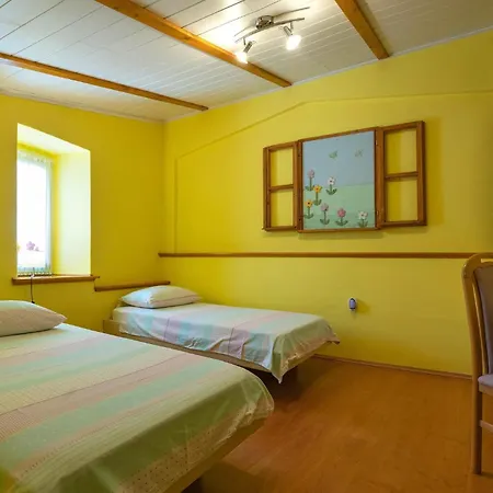 2 Bedroom Stunning In Holiday home